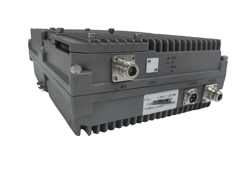  临武三频手机信号接收器2000㎡